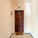 Bright 1bdr Flat In By Lovelystay Apartament *